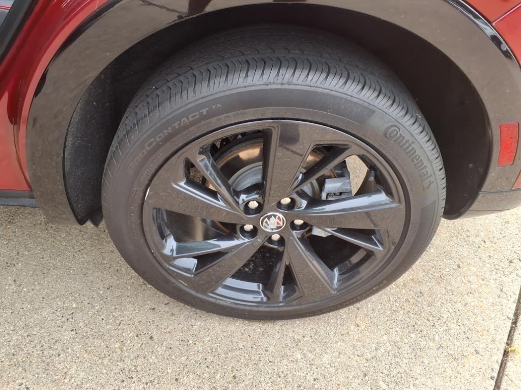 Buick Envision FWD 4dr Essence 2023