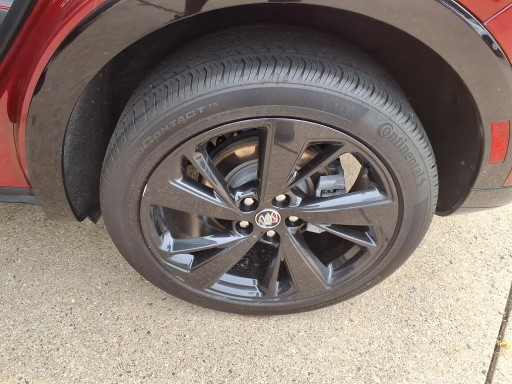 Buick Envision FWD 4dr Essence 2023