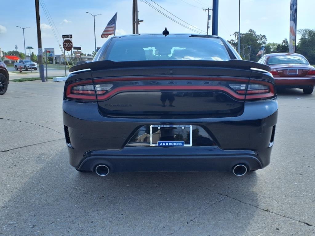 Dodge Charger photo 8