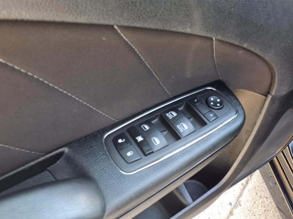 Dodge Charger photo 13
