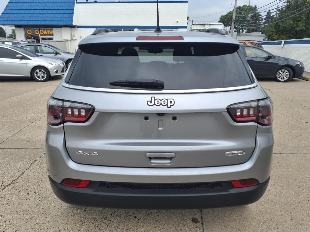 Jeep Compass Latitude 4x4 2024 Jeep Compass Latitude 4x4 2024