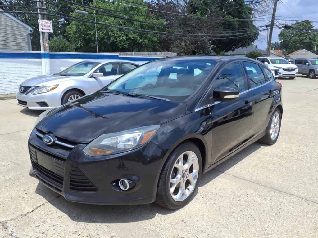 Ford Focus 5dr HB Titanium 2013 Ford Focus 5dr HB Titanium 2013