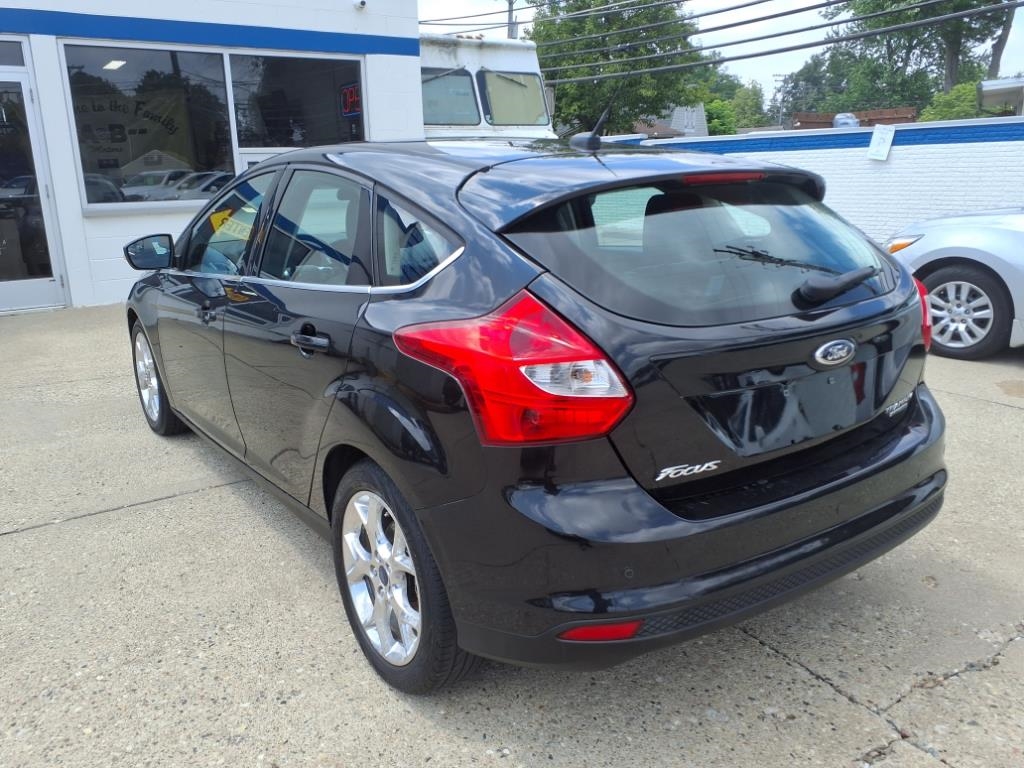 Ford Focus 5dr HB Titanium 2013 Ford Focus 5dr HB Titanium 2013