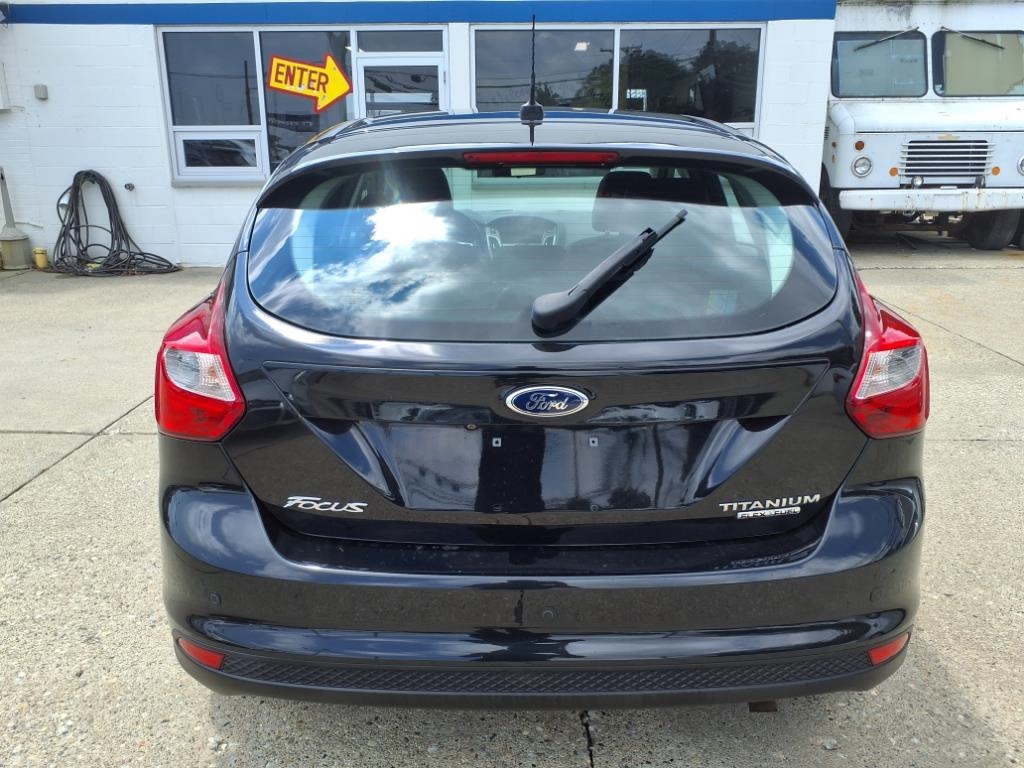 Ford Focus 5dr HB Titanium 2013 Ford Focus 5dr HB Titanium 2013