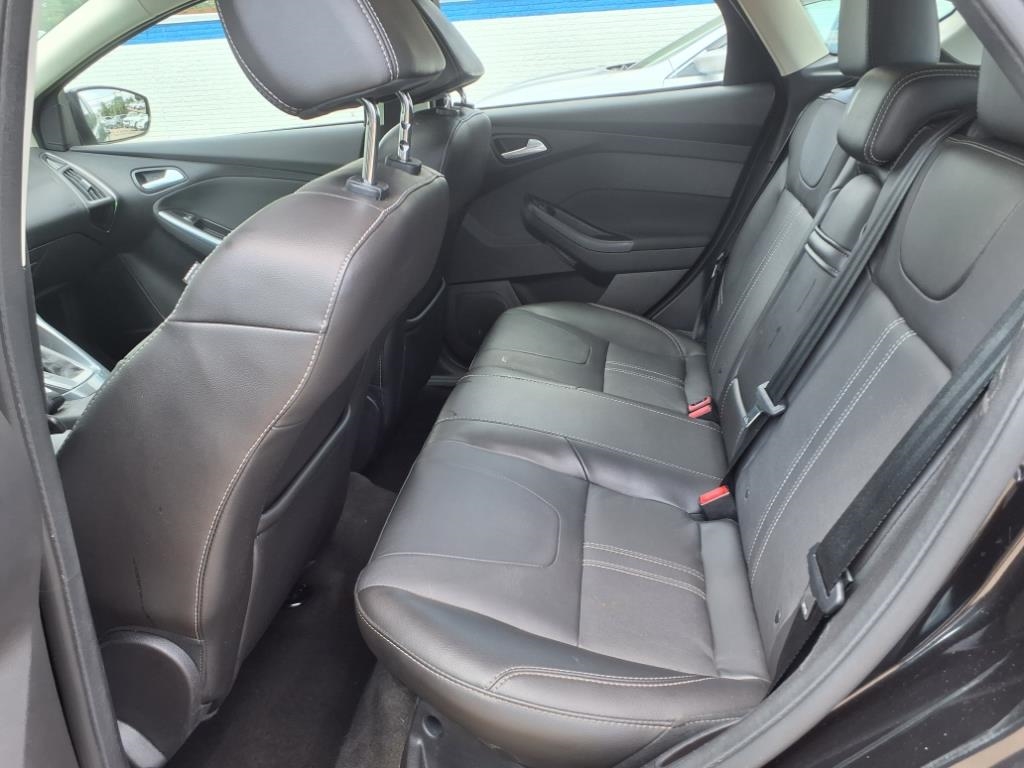 Ford Focus 5dr HB Titanium 2013 Ford Focus 5dr HB Titanium 2013