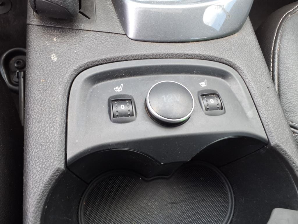 Ford Focus 5dr HB Titanium 2013 Ford Focus 5dr HB Titanium 2013