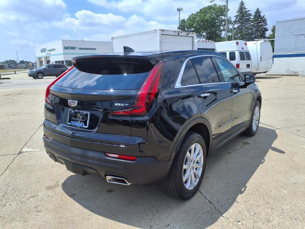 Cadillac XT4 AWD 4dr Luxury 2023 Cadillac XT4 AWD 4dr Luxury 2023
