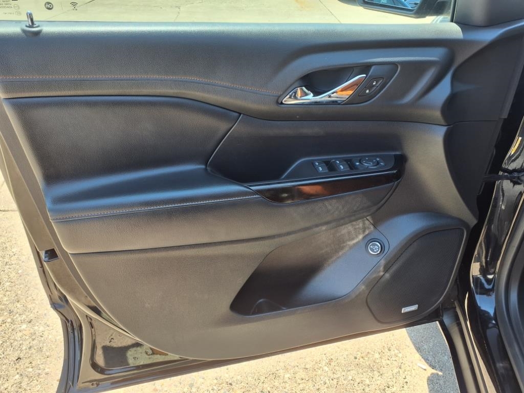 GMC Acadia AWD 4dr AT4 2020