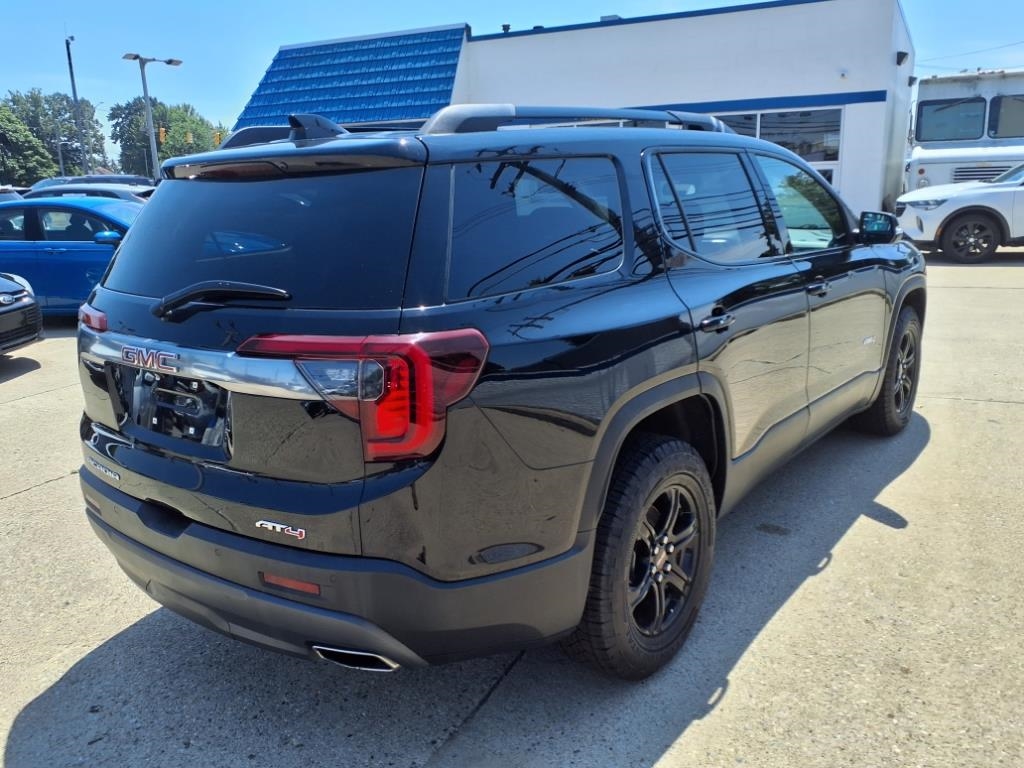 GMC Acadia AWD 4dr AT4 2020