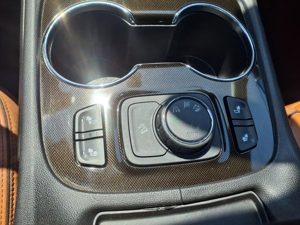 GMC Acadia AWD 4dr AT4 2020