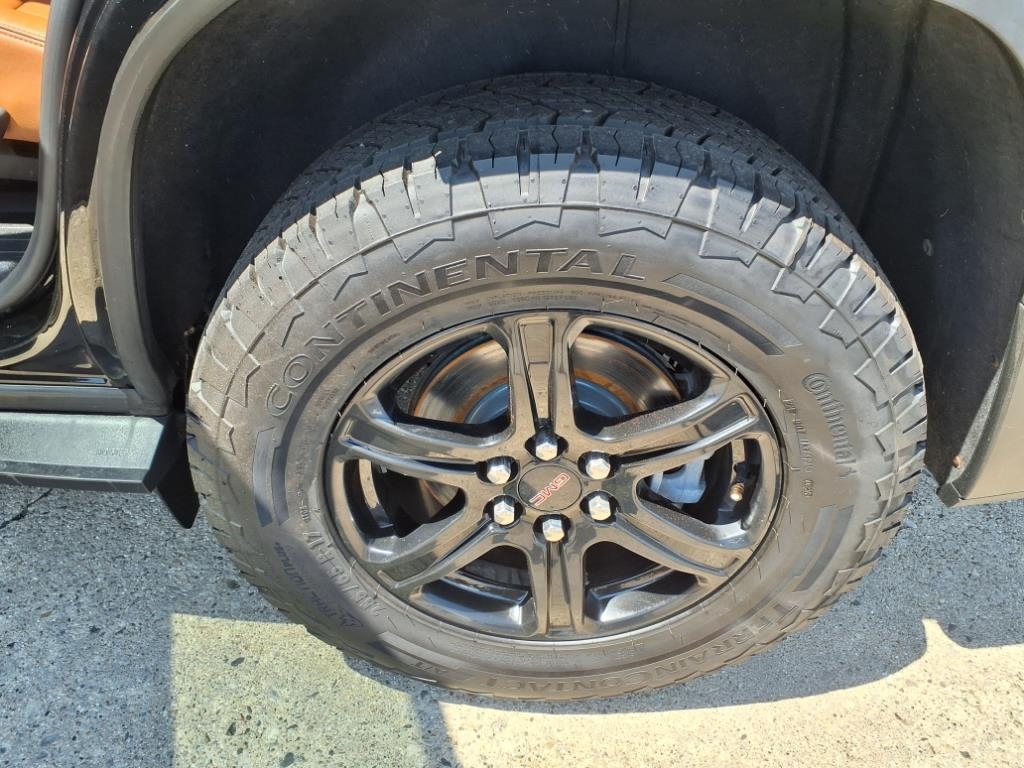 GMC Acadia AWD 4dr AT4 2020