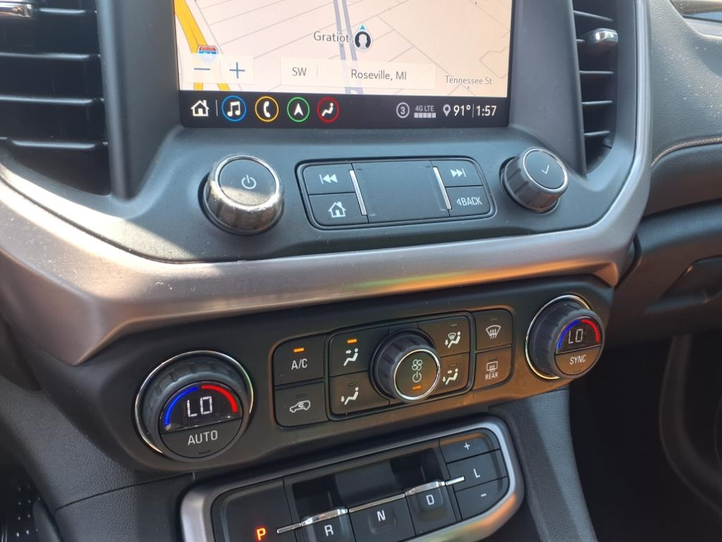 GMC Acadia AWD 4dr AT4 2020