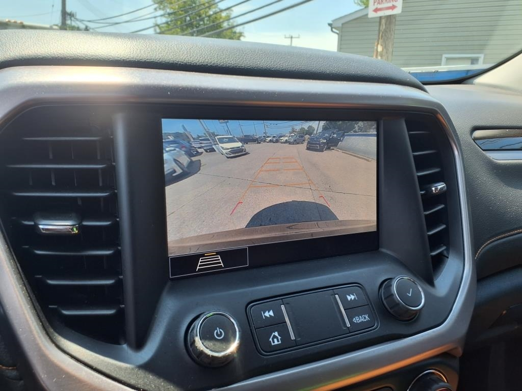GMC Acadia AWD 4dr AT4 2020