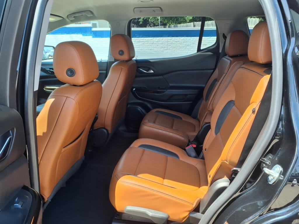 GMC Acadia AWD 4dr AT4 2020