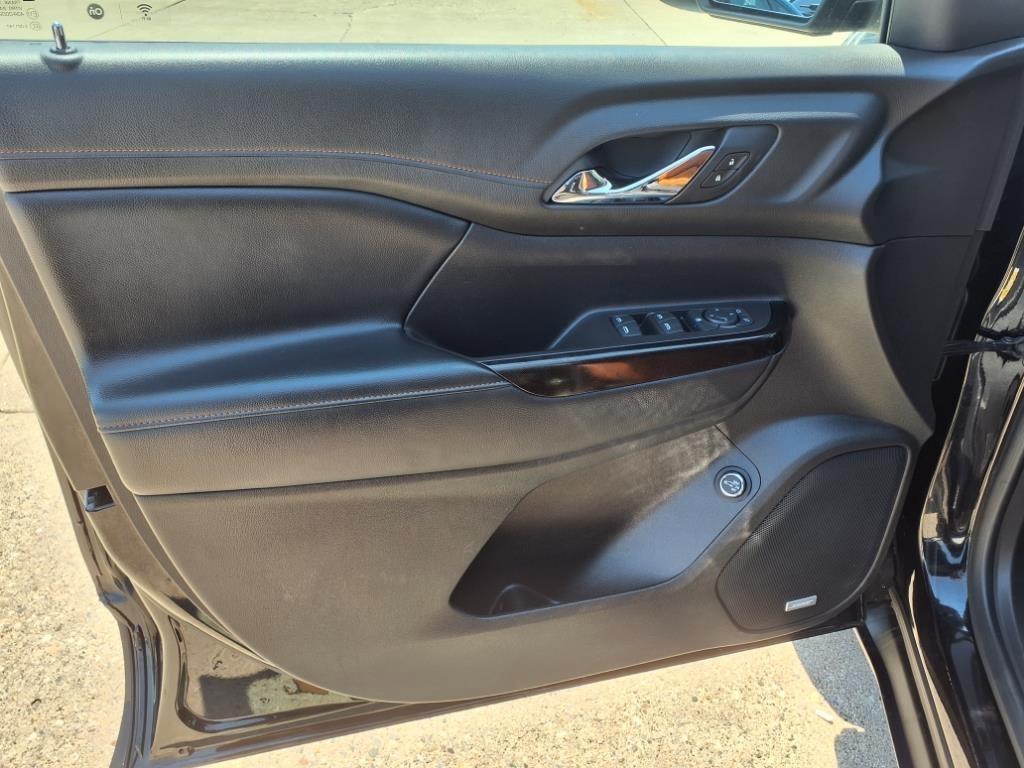 GMC Acadia AWD 4dr AT4 2020