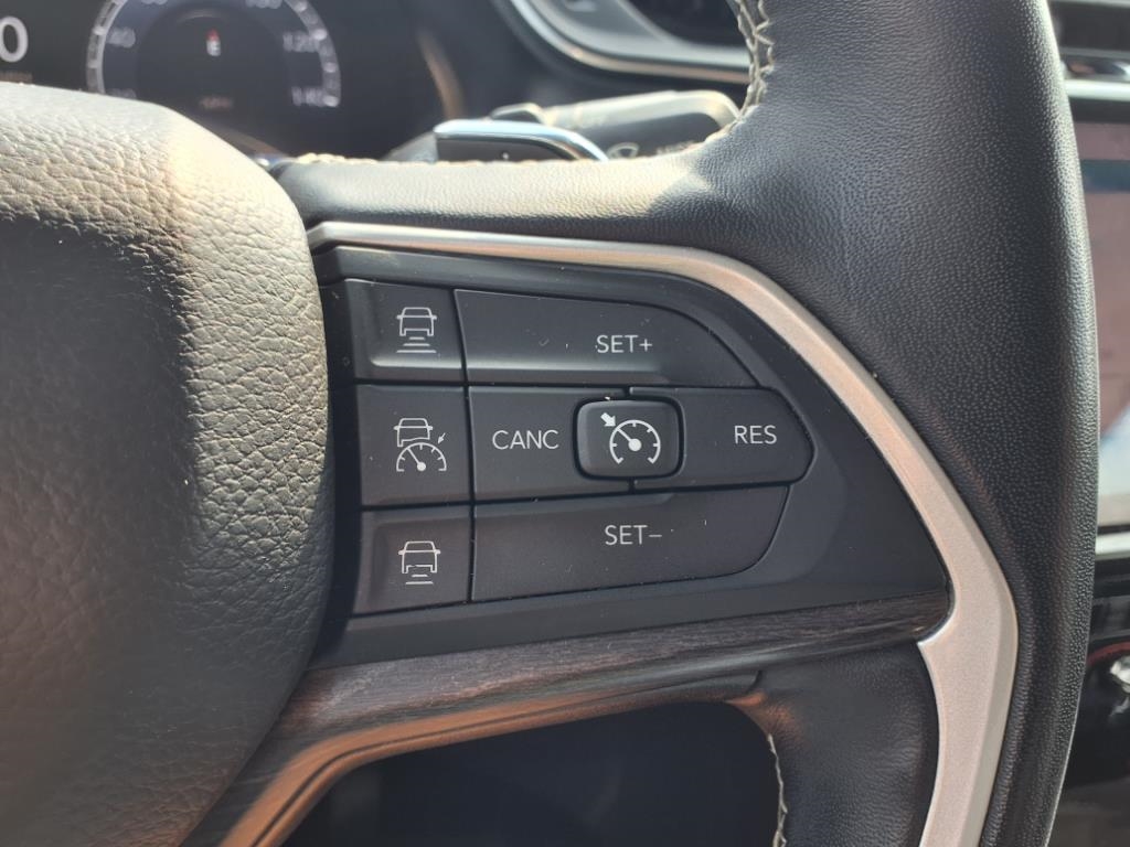 Jeep Grand Cherokee Limited 4x2 2022 Jeep Grand Cherokee Limited 4x2 2022