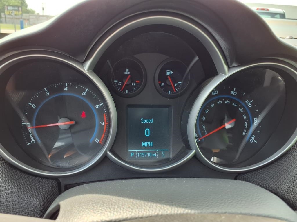 Chevrolet Cruze 4dr Sdn LT w/1LT 2012