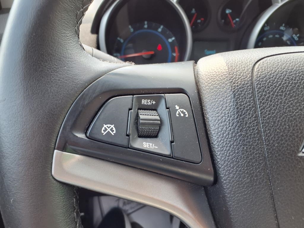 Chevrolet Cruze 4dr Sdn LT w/1LT 2012