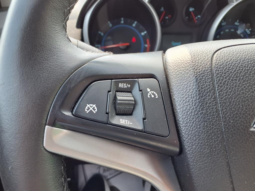 Chevrolet Cruze 4dr Sdn LT w/1LT 2012