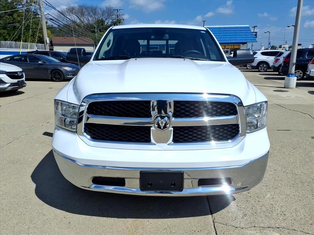 RAM 1500 Classic SLT 4x4 Crew Cab 5'7" Box 2023