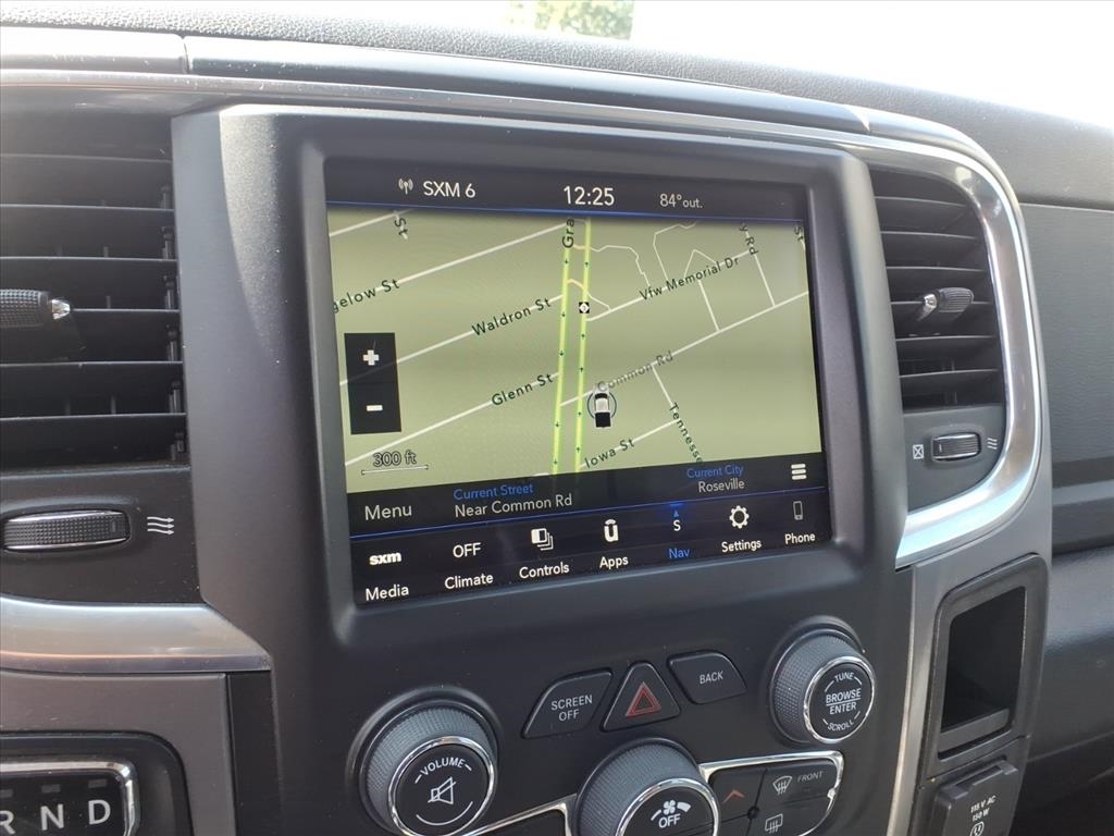 RAM 1500 Classic SLT 4x4 Crew Cab 5'7" Box 2023