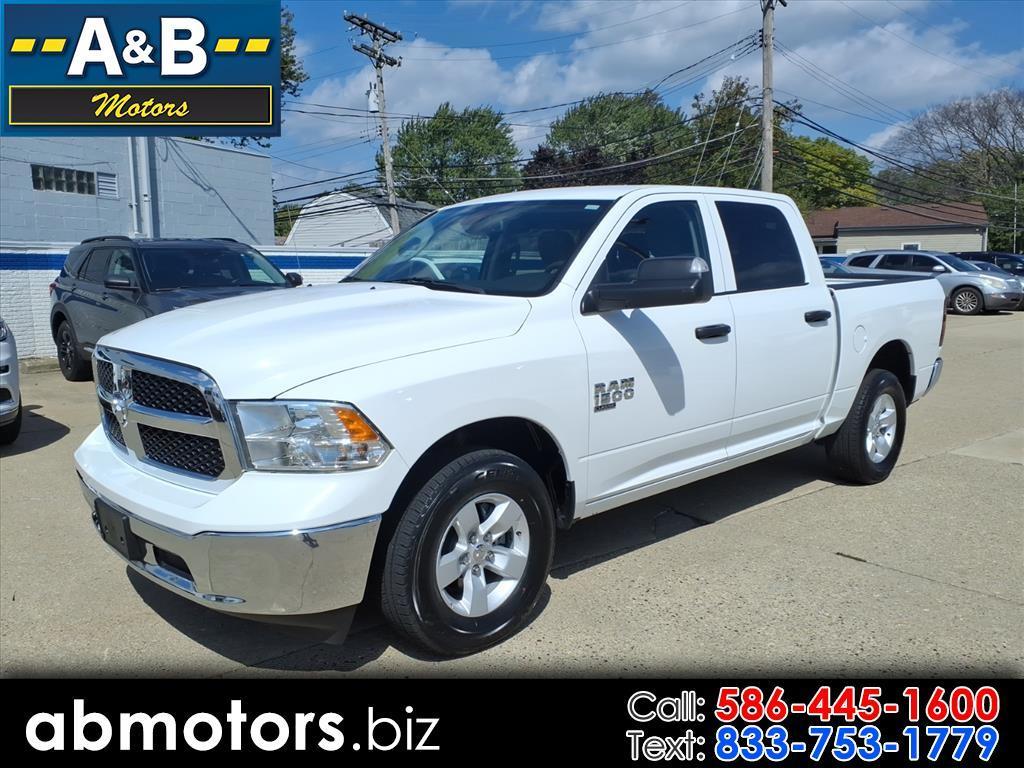 RAM 1500 Classic SLT 4x4 Crew Cab 5'7" Box 2023