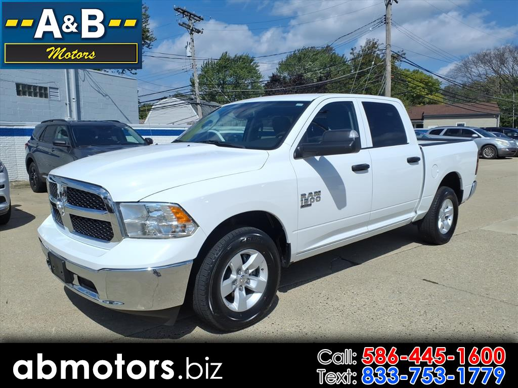 2023 RAM 1500 Classic SLT 4x4 Crew Cab 5'7" Box