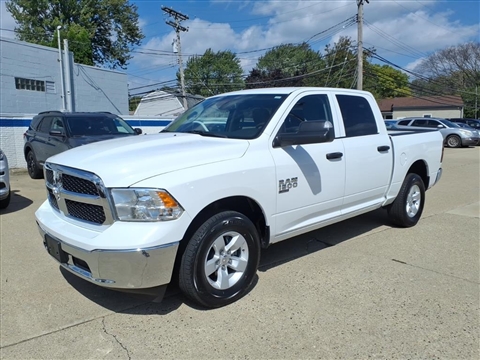 2023 RAM 1500 Classic  2023 RAM 1500 Classic