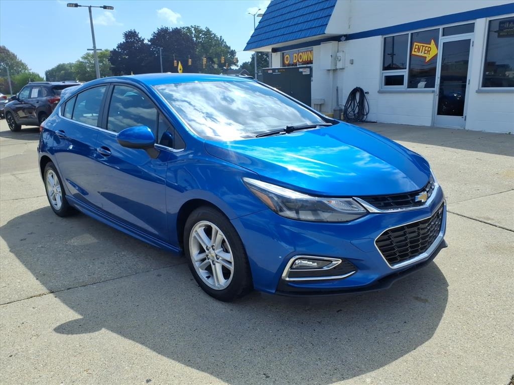 Chevrolet Cruze 4dr HB 1.4L LT w/1SD 2017 Chevrolet Cruze 4dr HB 1.4L LT w/1SD 2017