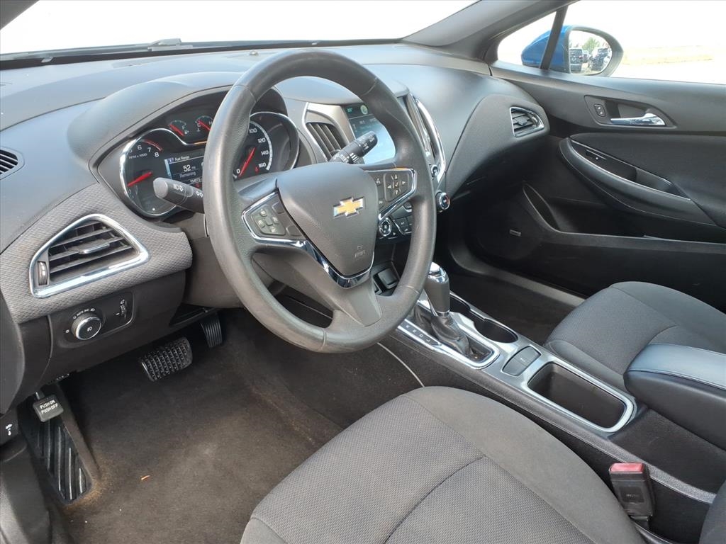 Chevrolet Cruze 4dr HB 1.4L LT w/1SD 2017 Chevrolet Cruze 4dr HB 1.4L LT w/1SD 2017