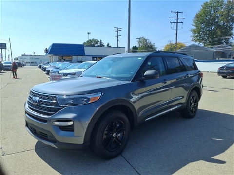 2022 Ford Explorer  2022 Ford Explorer