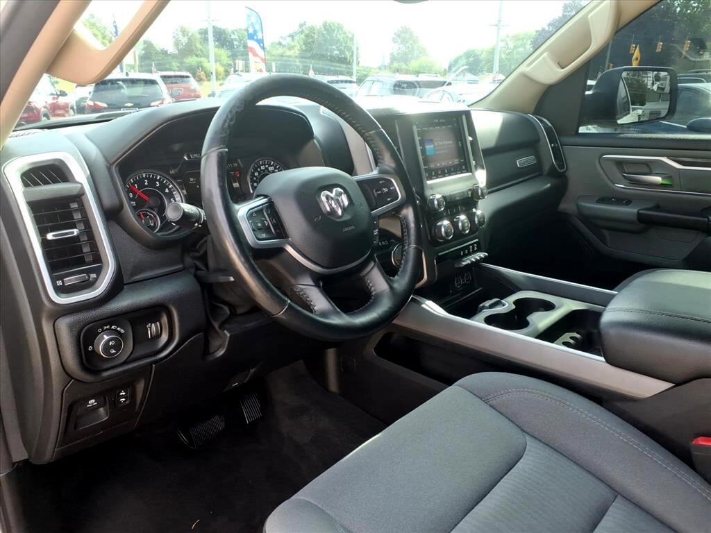 RAM 1500 Big Horn 4x2 Quad Cab 6'4" Box 2020