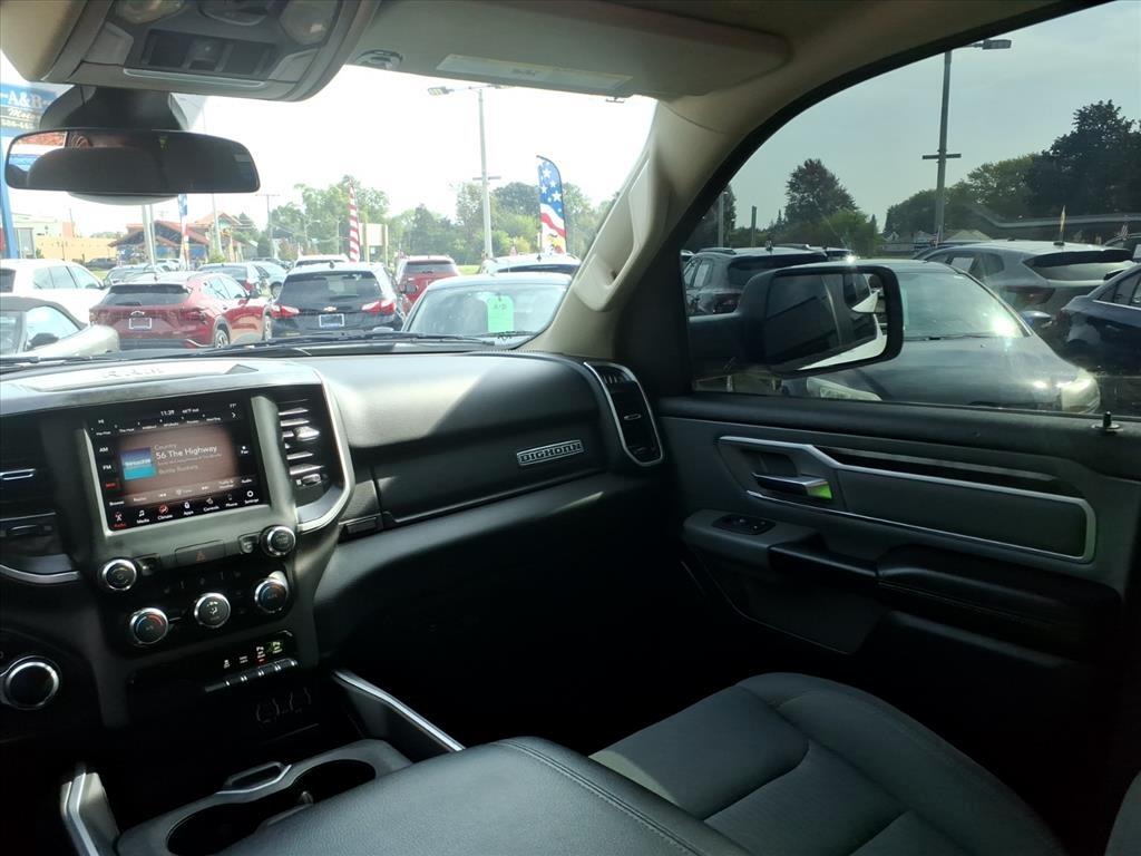 RAM 1500 Big Horn 4x2 Quad Cab 6'4" Box 2020