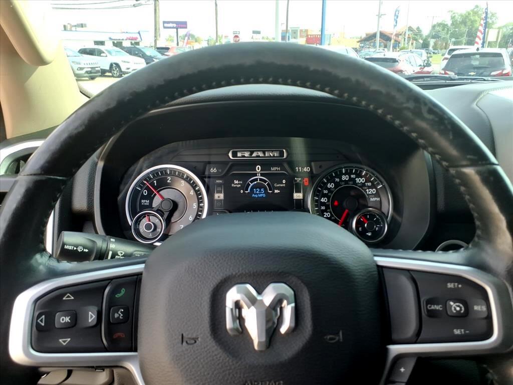 RAM 1500 Big Horn 4x2 Quad Cab 6'4" Box 2020