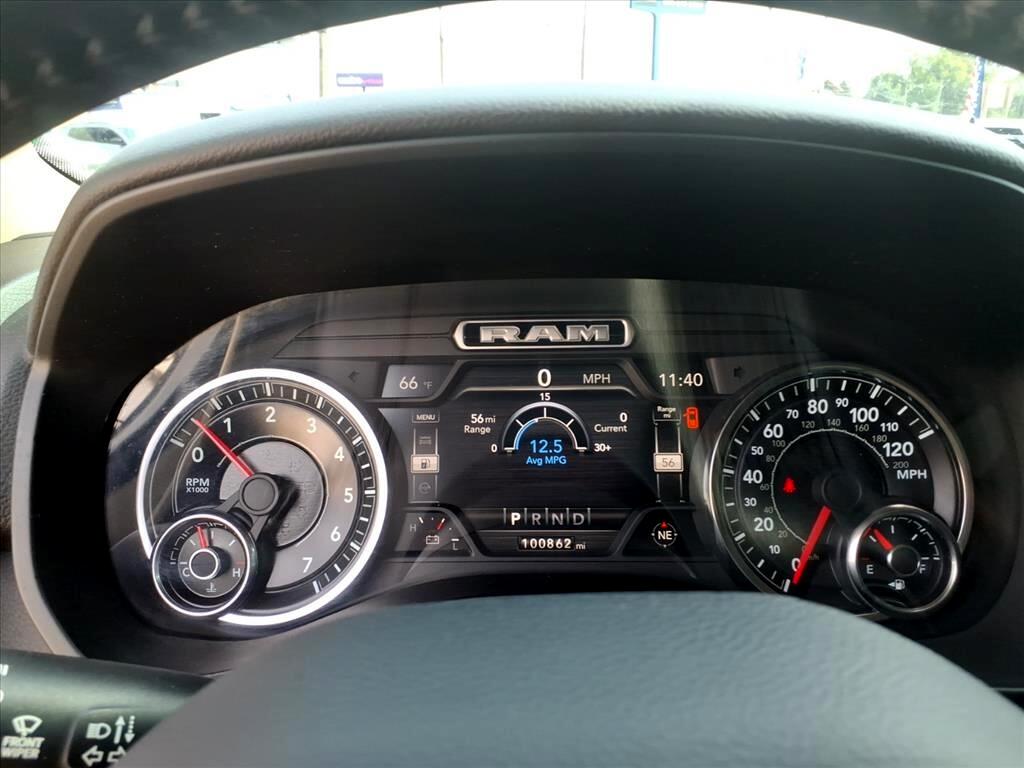 RAM 1500 Big Horn 4x2 Quad Cab 6'4" Box 2020