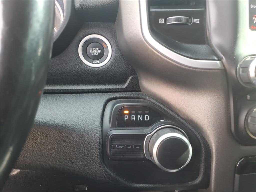 RAM 1500 Big Horn 4x2 Quad Cab 6'4" Box 2020