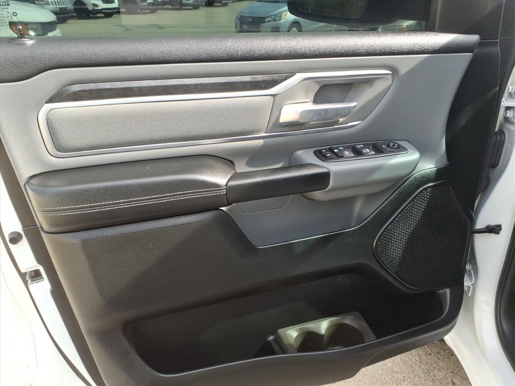 RAM 1500 Big Horn 4x2 Quad Cab 6'4" Box 2020