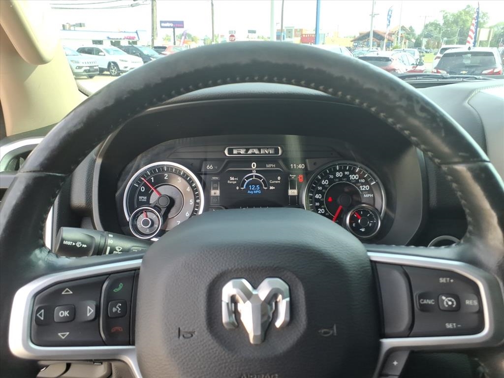 RAM 1500 Big Horn 4x2 Quad Cab 6'4" Box 2020