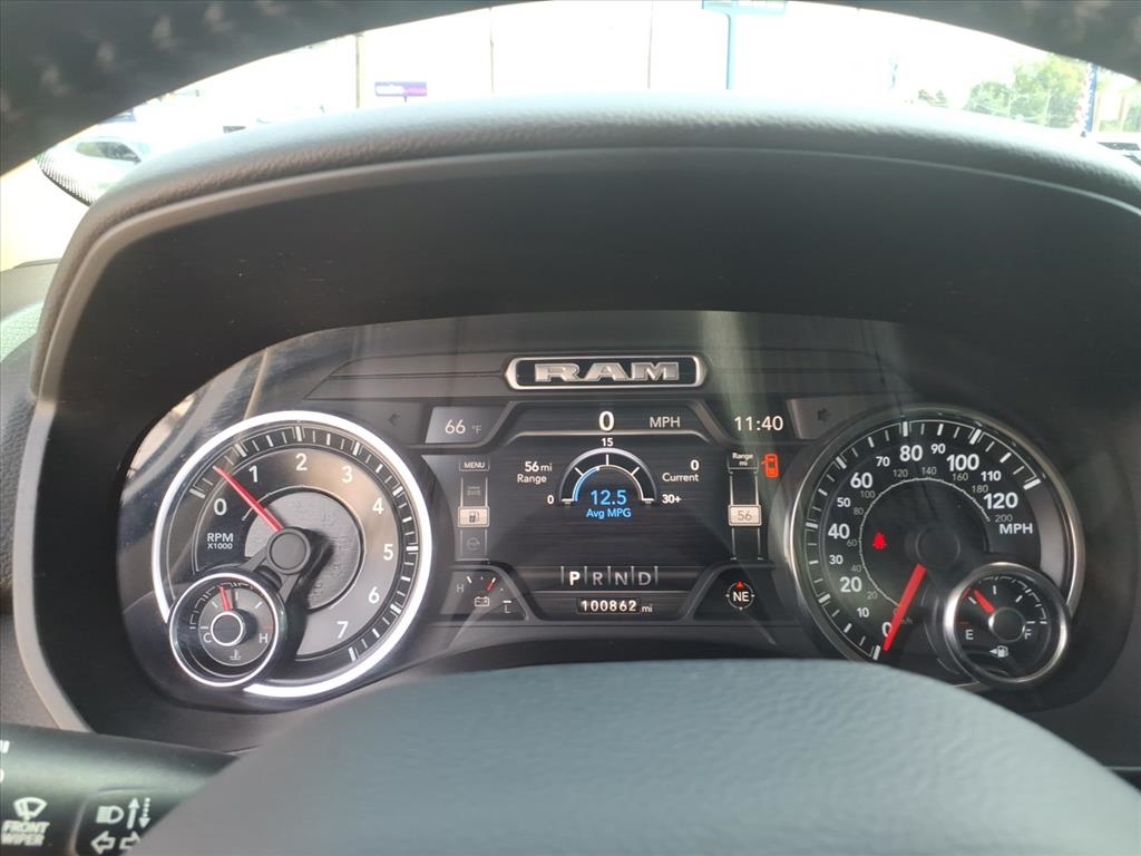 RAM 1500 Big Horn 4x2 Quad Cab 6'4" Box 2020