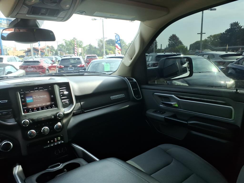 RAM 1500 Big Horn 4x2 Quad Cab 6'4" Box 2020