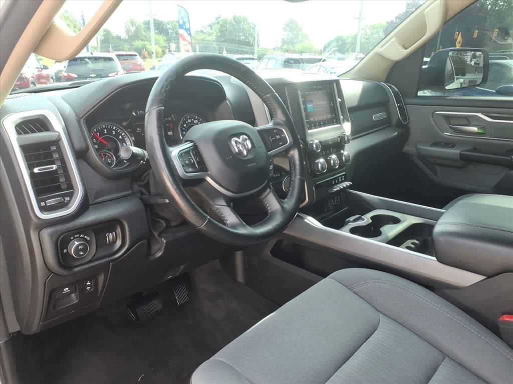 RAM 1500 Big Horn 4x2 Quad Cab 6'4" Box 2020