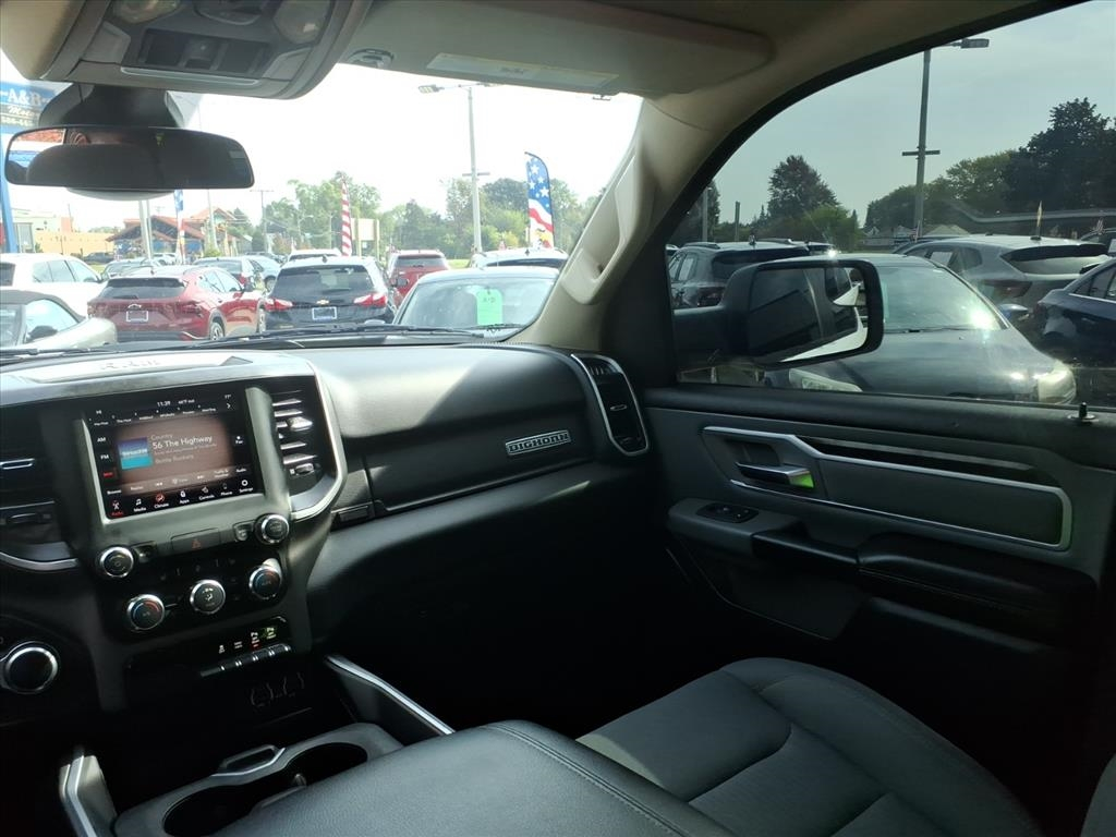 RAM 1500 Big Horn 4x2 Quad Cab 6'4" Box 2020