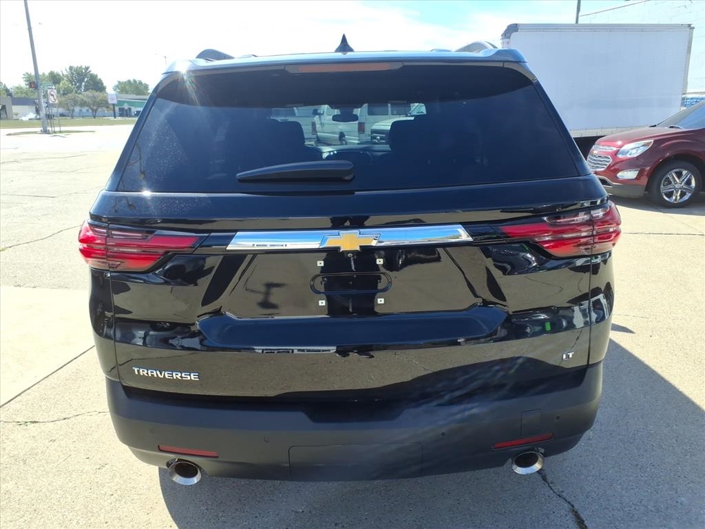 Chevrolet Traverse FWD 4dr LT Cloth w/1LT 2022 Chevrolet Traverse FWD 4dr LT Cloth w/1LT 2022