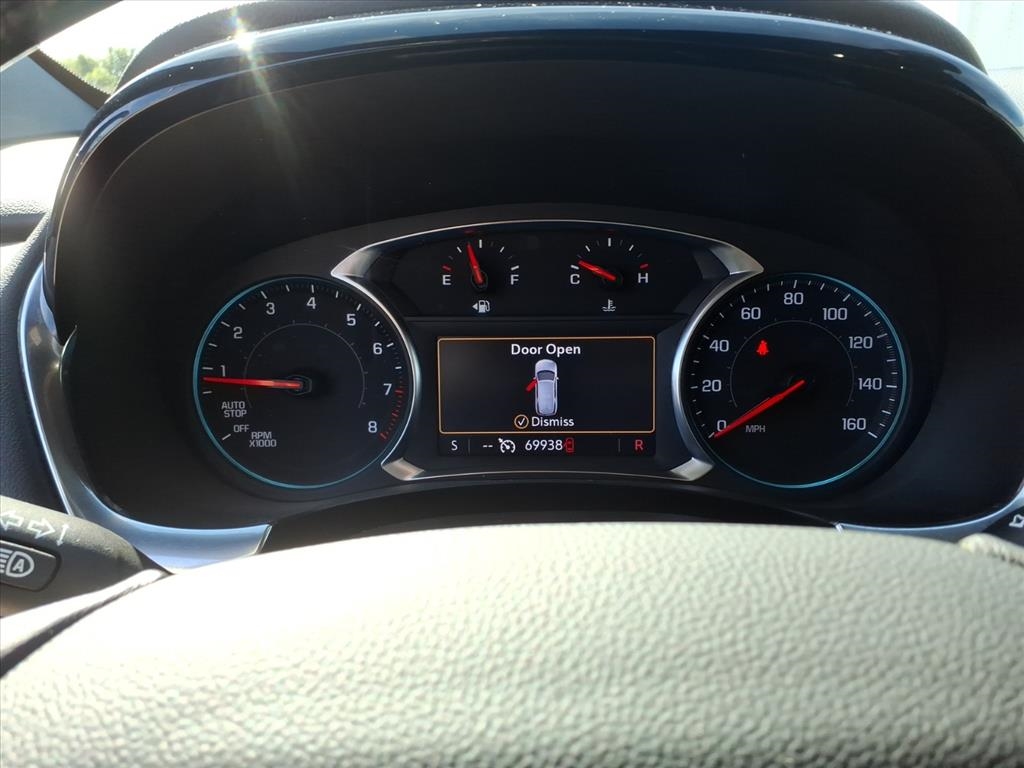 Chevrolet Traverse FWD 4dr LT Cloth w/1LT 2022 Chevrolet Traverse FWD 4dr LT Cloth w/1LT 2022