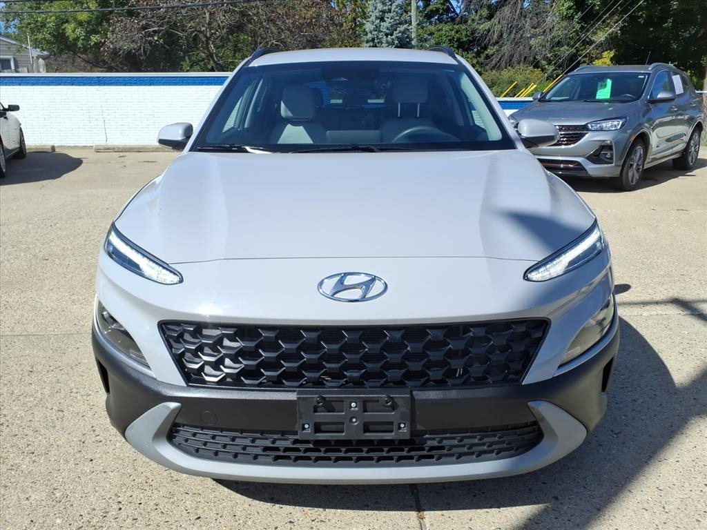 Hyundai Kona SEL Auto FWD 2023 Hyundai Kona SEL Auto FWD 2023