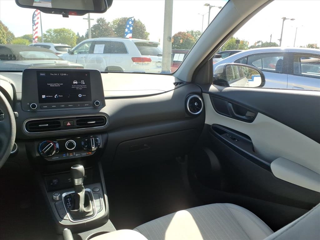 Hyundai Kona SEL Auto FWD 2023 Hyundai Kona SEL Auto FWD 2023