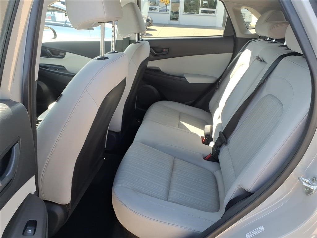 Hyundai Kona SEL Auto FWD 2023 Hyundai Kona SEL Auto FWD 2023