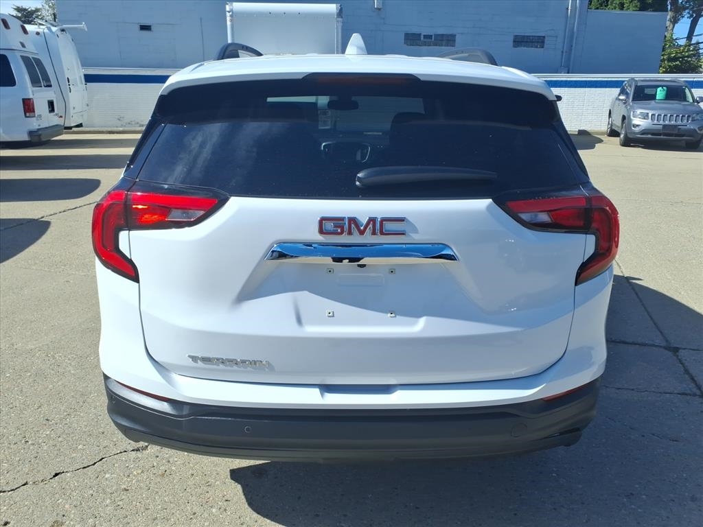 GMC Terrain FWD 4dr SLE 2020 GMC Terrain FWD 4dr SLE 2020