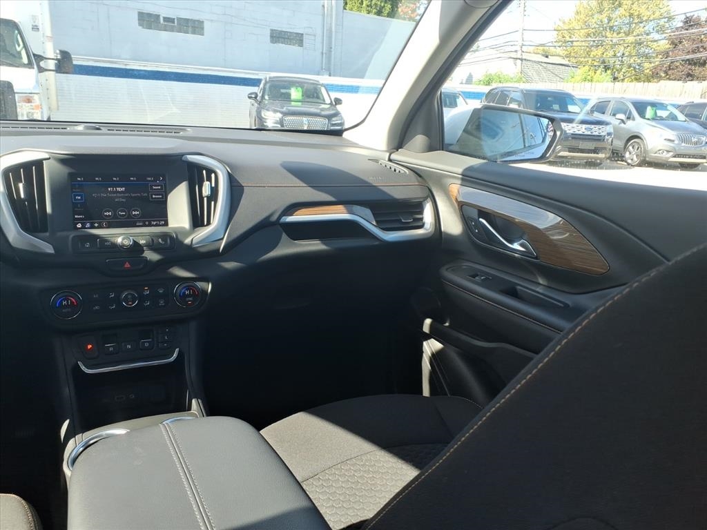 GMC Terrain FWD 4dr SLE 2020 GMC Terrain FWD 4dr SLE 2020