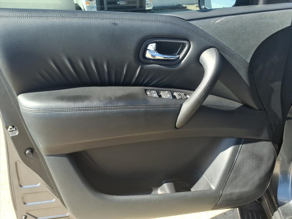 Nissan Armada 4x2 SV 2022 Nissan Armada 4x2 SV 2022